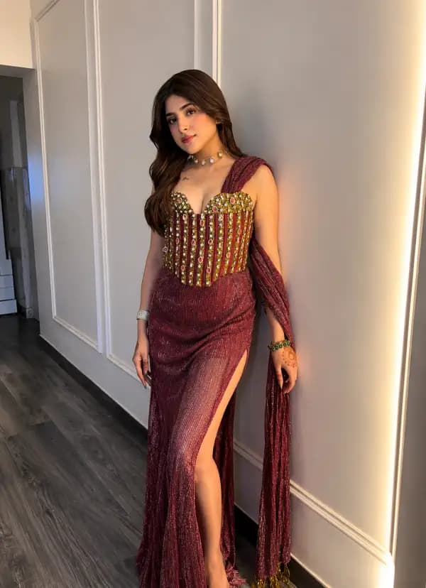 Riya - College girl escort in New Town, Kolkata