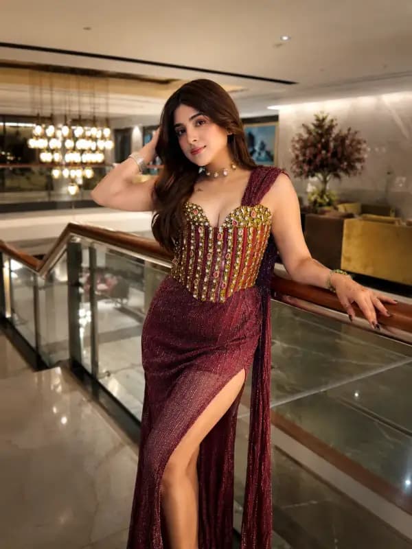 Kavya - kolkata companion